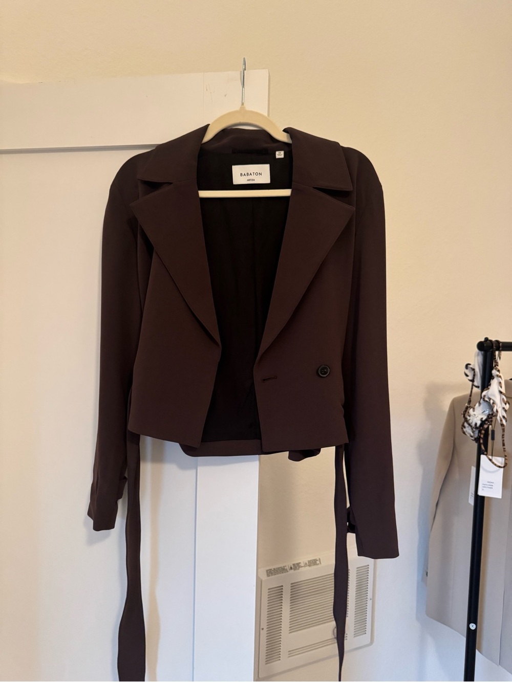 Aritzia Babaton Dark Brown Cropped Tie-Waist Blazer